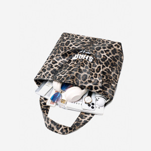 Sac Fourre-Tout Femme En Pvc Imprimé Léopard, Collection Simple Series (1 Pièce) h5 Image4