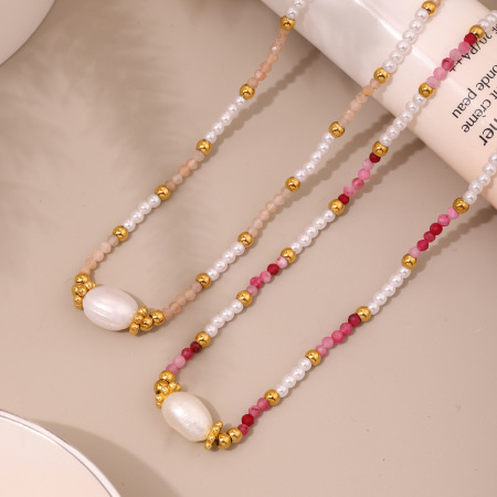 Collier classique pour femme en acier inoxydable, étanche, couleur or, orné de pierres naturelles (1 pièce) 2