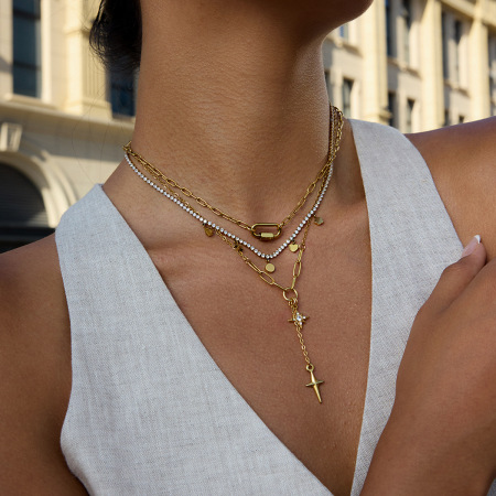 Collier pendentif femme en acier inoxydable doré, orné d'une étoile exquise (1 pièce)