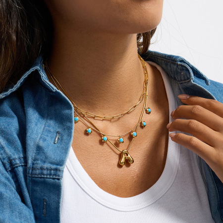 Collier pendentif femme en acier inoxydable doré, orné d'une fleur romantique en calaïte (1 pièce)