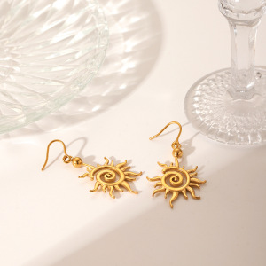 Boucles D'Oreilles Pendantes Minimalistes En Acier Inoxydable Doré, Imperméables, Motif Soleil, Pour Femme (1 Paire). h5 Image5
