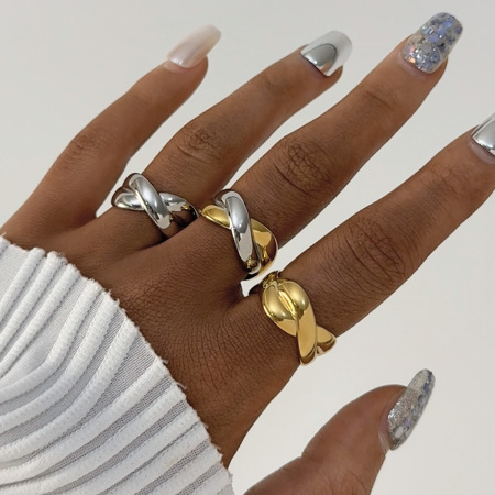 Bague femme rétro de forme irrégulière en acier inoxydable étanche couleur or (1 pièce)