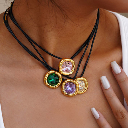 Collier pendentif femme simple, rectangulaire, en acier inoxydable étanche (1 pièce) 2