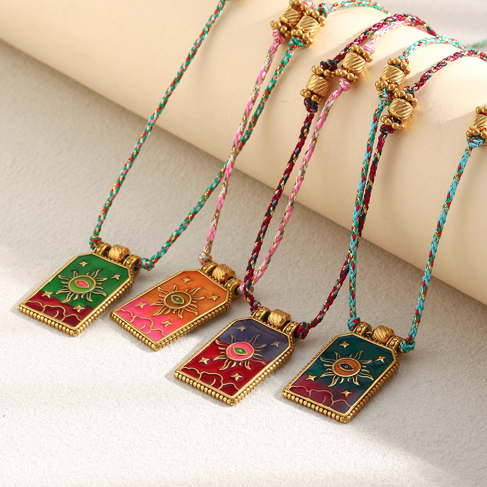 Collier Pendentif Rétro Soleil Tarot Pour Femme, En Acier Inoxydable Étanche, Couleur Or (1 Pièce) Image2