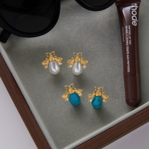 1 Paire De Boucles D'Oreilles Puces Chics En Acier Inoxydable Doré, Imperméables, Avec Pierre Naturelle Et Zircon, Motif Insectes. h5 Image7