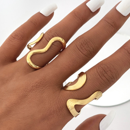 Bague femme Casual Lines en acier inoxydable étanche couleur or (1 pièce)