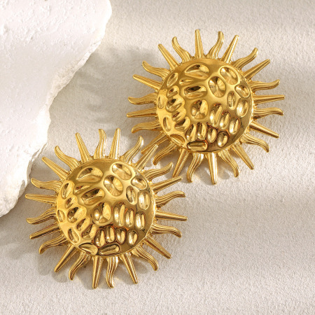 1 paire de boucles d'oreilles puces pour femme en acier inoxydable doré, imperméables, à texture martelée.