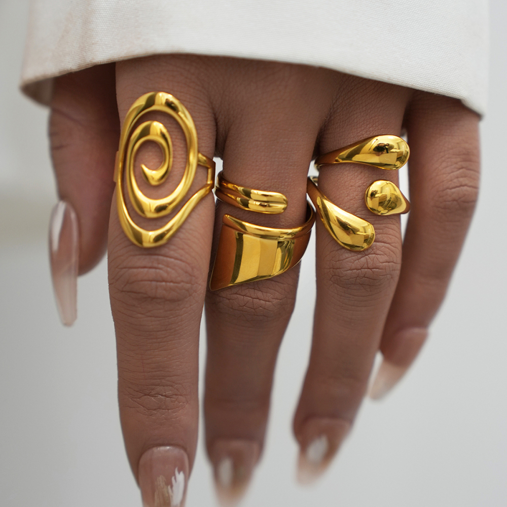 Bague Tendance En Acier Inoxydable Doré, Forme Simple Et Irrégulière (1 Pièce), Étanche. Image9
