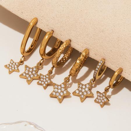 1 paire de boucles d'oreilles pendantes luxueuses en forme d'étoile, en acier inoxydable étanche, couleur or, ornées de zircon. 2