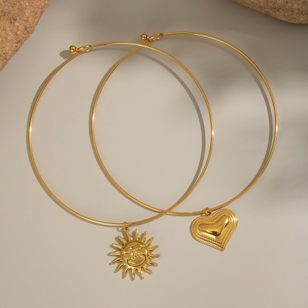 Collier pendentif cœur soleil en acier inoxydable étanche couleur or (1 pièce)