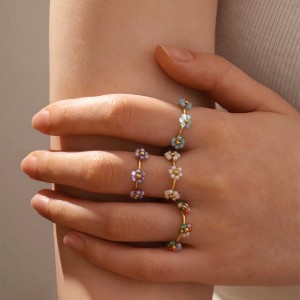 Bague Tendance Décontractée Pour Femme, En Acier Inoxydable Doré, Imperméable, Ornée D'Une Fleur (1 Pièce). h5 Image4