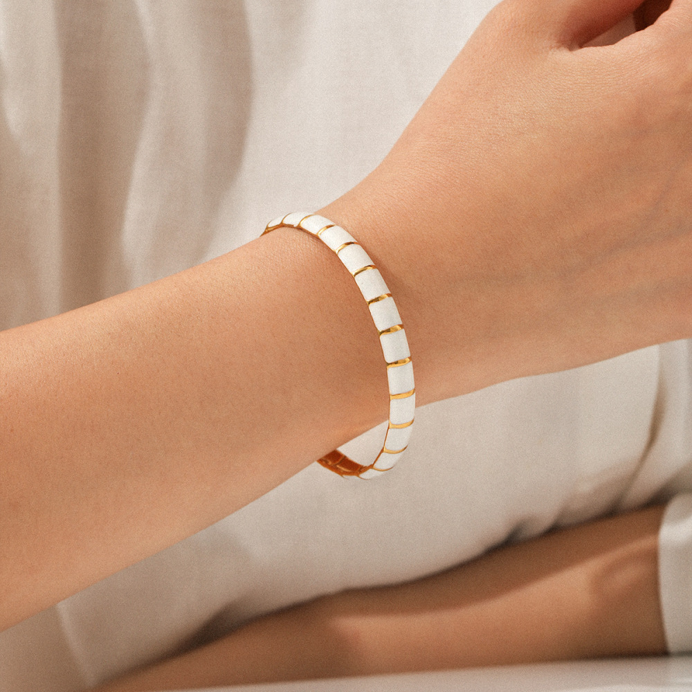 Bracelet Pour Femme Simple Series Daily Plant En Acier Inoxydable Étanche Couleur Or (1 Pièce) Image3
