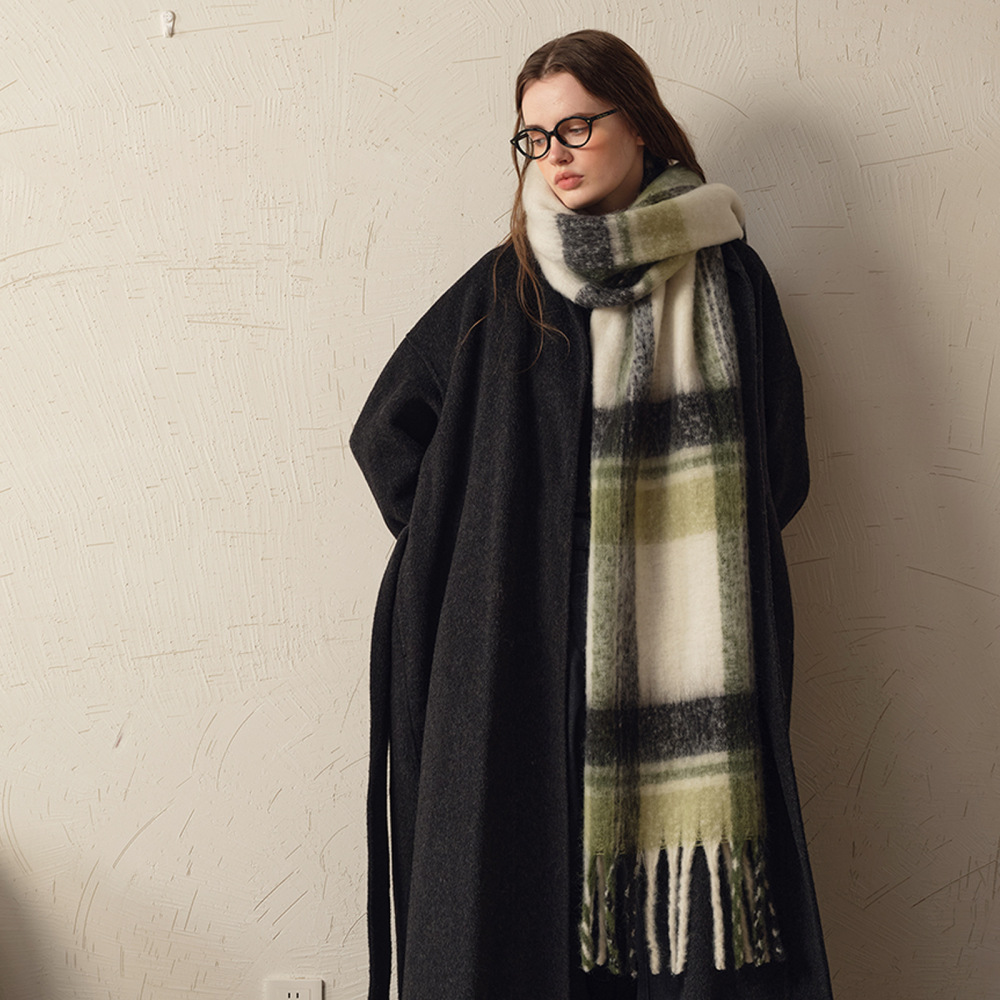 1 Écharpe D'Hiver Simple Et Douce En Polyester À Carreaux Pour Femme Image4