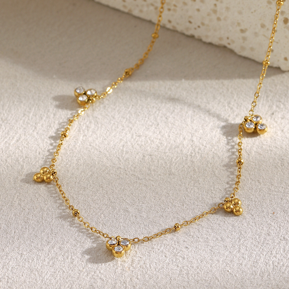 Collier À Maillons Pour Femme, Simple Et Élégant, En Acier Inoxydable, Couleur Or, Imperméable, Orné D'Une Fleur (1 Pièce) Image3