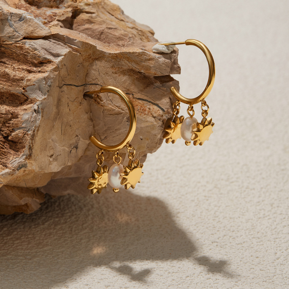 1 Paire De Boucles D'Oreilles Créoles Luxueuses Sun En Acier Inoxydable Étanche Couleur Or Avec Perles Pour Femmes Image7