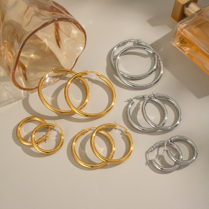 1 Paire De Boucles D'Oreilles Créoles Basiques En Acier Inoxydable Étanche Couleur Or h5 Image3