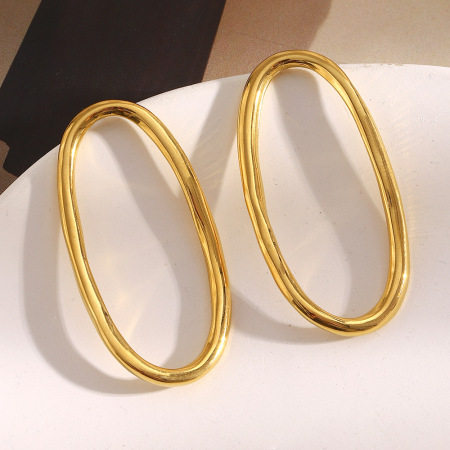 1 paire de boucles d'oreilles puces ovales simples en acier inoxydable étanche couleur or pour femme 2
