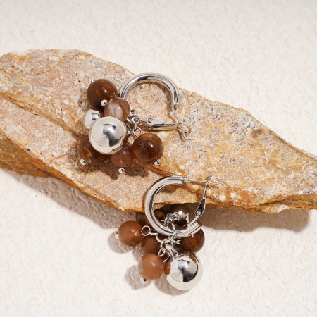 1 paire de boucles d'oreilles en perles de résine 2