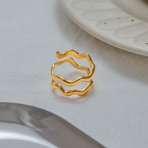 Bague Minimaliste Simple En Acier Inoxydable Étanche Couleur Or (1 Pièce) h5 Image8