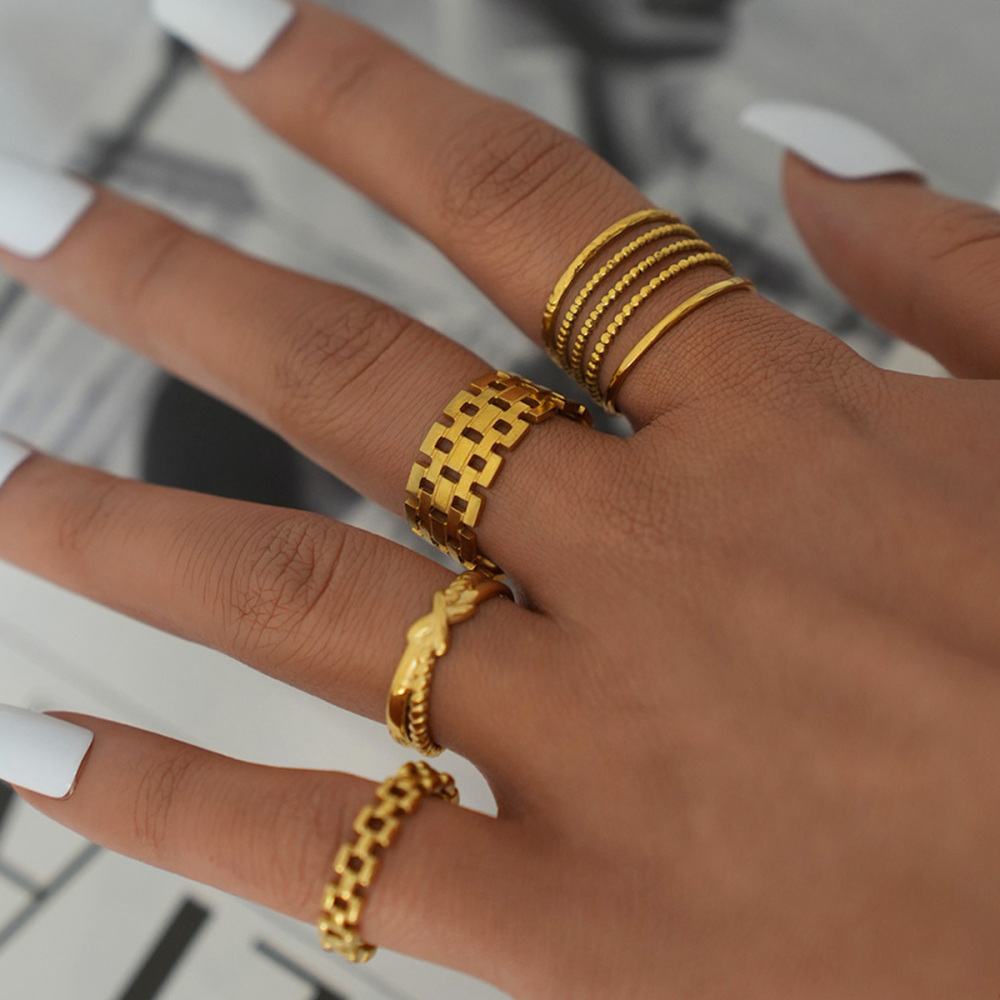 Bague Femme Simple Et Élégante En Acier Inoxydable Imperméable, De Forme Irrégulière, À Porter Au Quotidien. Image4