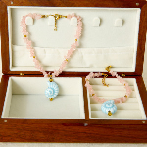 Ensemble De Colliers Et Pendentifs En Céramique Avec Pierres Naturelles Douces h5 Image2