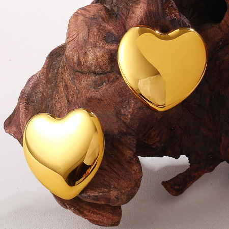 1 paire de boucles d'oreilles puces en acier inoxydable doré, étanches, en forme de cœur
