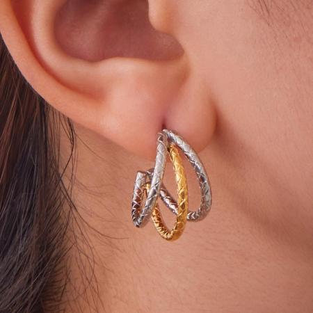 1 paire de boucles d'oreilles créoles minimalistes rondes en acier inoxydable étanche couleur or pour femme