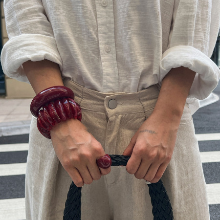 Bracelet jonc rétro en résine de forme irrégulière, 1 pièce