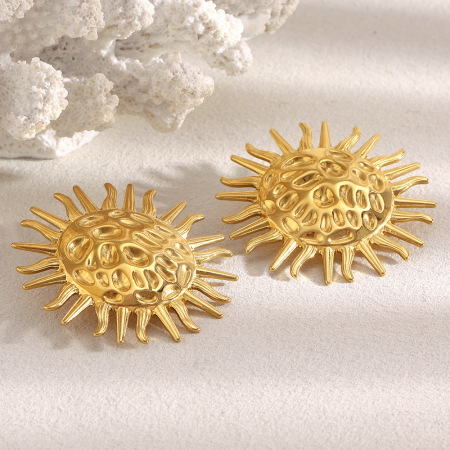 1 paire de boucles d'oreilles puces pour femme en acier inoxydable doré, imperméables, à texture martelée. 2