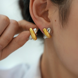 Boucles D'Oreilles Puces Pour Femme, Collection Simple Series Daily Patchwork, En Acier Inoxydable Étanche, Couleur Or (1 Pièce). h5 Image3