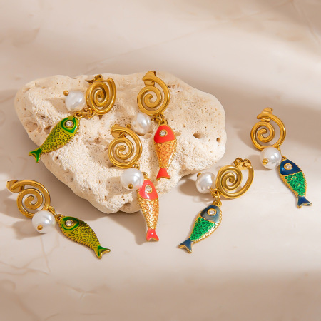 1 paire de boucles d'oreilles pendantes pour femme, en acier inoxydable imperméable, motif poisson et gouttes d'huile colorées. 2