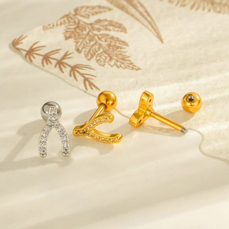 Boucle d'oreille piercing en forme de cœur en cuivre doré et zircon 2