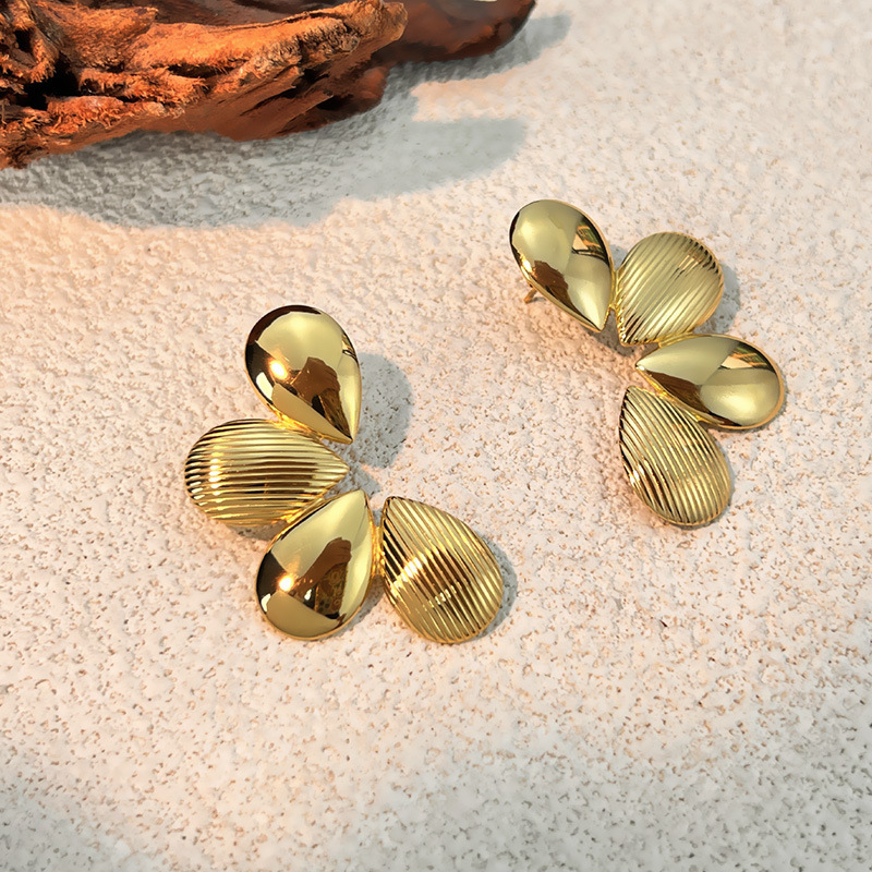 1 Paire De Boucles D'Oreilles À Clous En Acier Inoxydable Doré, Imperméables, En Forme De Fleur Image2