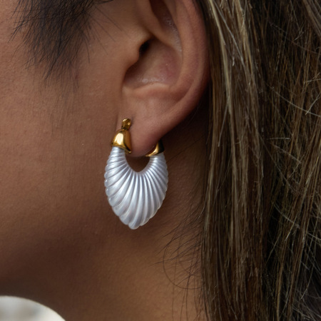 Boucles d'oreilles créoles pour femme, 1 pièce, forme annulaire irrégulière, en acier inoxydable, étanches, couleur or. 2