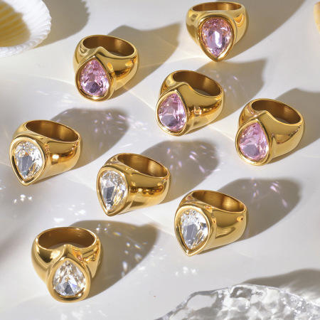 Bague pour femme en acier inoxydable doré, ornée d'un zircon et d'un motif goutte romantique. 2