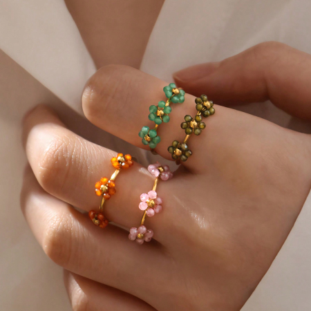 Bague femme simple à motif floral en acier inoxydable étanche couleur or