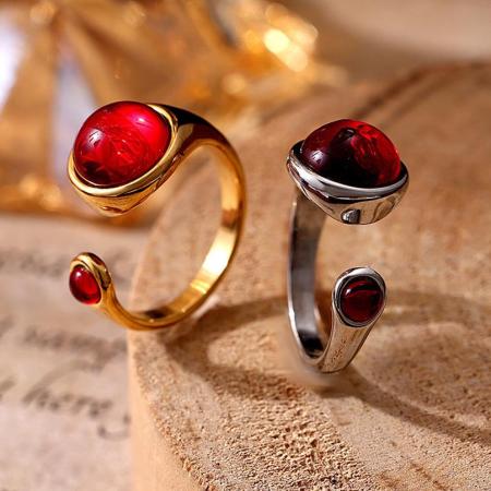 Bague élégante pour femme en acier inoxydable doré, ornée d'un grenat et d'une pierre précieuse, 1 pièce 2