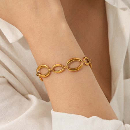 Bracelet simple en acier inoxydable doré pour femme, forme irrégulière, idéal pour le quotidien