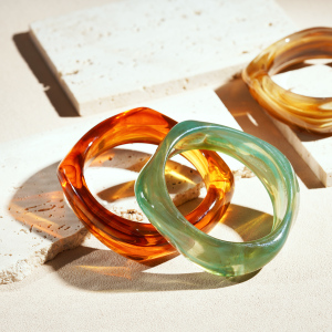 1 Bracelet Simple Et Polyvalent En Acrylique Pour Femme, Dégradé Irrégulier De Couleurs h5 Image3
