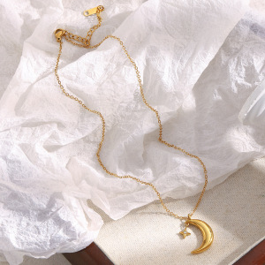 Collier Pendentif Lune Pour Femme, En Acier Inoxydable Étanche, Couleur Or (1 Pièce) h5 Image5