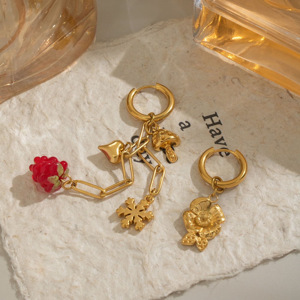 Ensemble De Colliers Romantiques En Acier Inoxydable Doré Avec Motif De Fleurs Et De Raisins, Imperméables. Image4