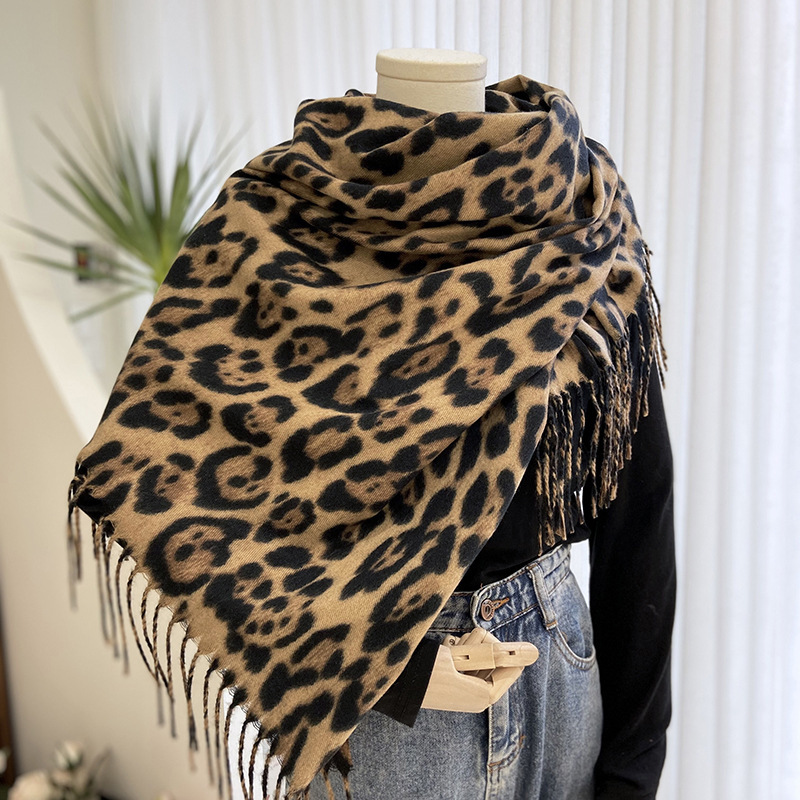 Écharpe D'Hiver En Rayonne À Imprimé Léopard Pour Femme, 1 Pièce Image2