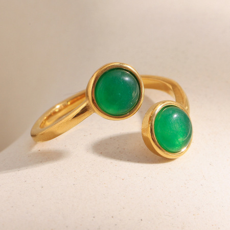 Bague classique ronde pour femme en acier inoxydable, étanche, couleur or, avec pierre naturelle (1 pièce). 2