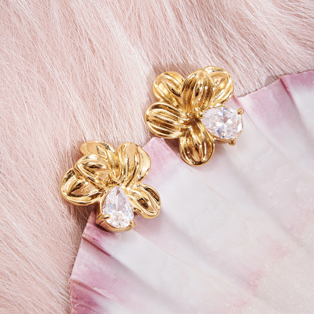 1 Paire De Boucles D'Oreilles Puces Romantiques En Acier Inoxydable Doré, Imperméables, Ornées De Zircon, Pour Femme. Image4