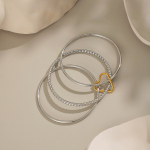Bracelet Jonc En Acier Inoxydable Étanche, Couleurs Assorties, Avec Boucle En Forme De Cœur (1 Pièce). h5 Image3