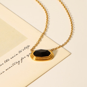 Collier Pendentif Rectangulaire Pour Femme, En Acier Inoxydable Étanche, Couleur Or (1 Pièce) h5 Image5