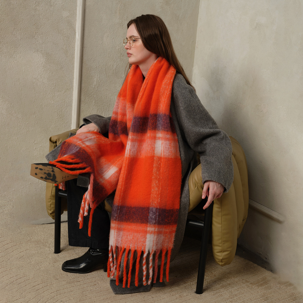 1 Écharpe D'Hiver Simple Et Douce En Polyester À Carreaux Pour Femme Image3