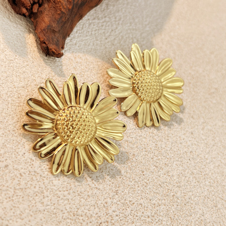 1 paire de boucles d'oreilles puces Sweet Flower en acier inoxydable étanche couleur or 2