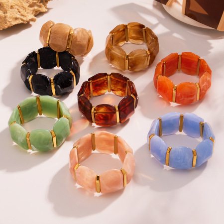 1 bracelet pour femme en résine de forme irrégulière, couleur or, série colorée