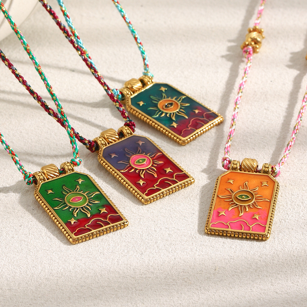 Collier Pendentif Rétro Soleil Tarot Pour Femme, En Acier Inoxydable Étanche, Couleur Or (1 Pièce) Image3